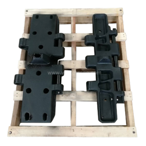 Manitowoc 10000 track pads 02